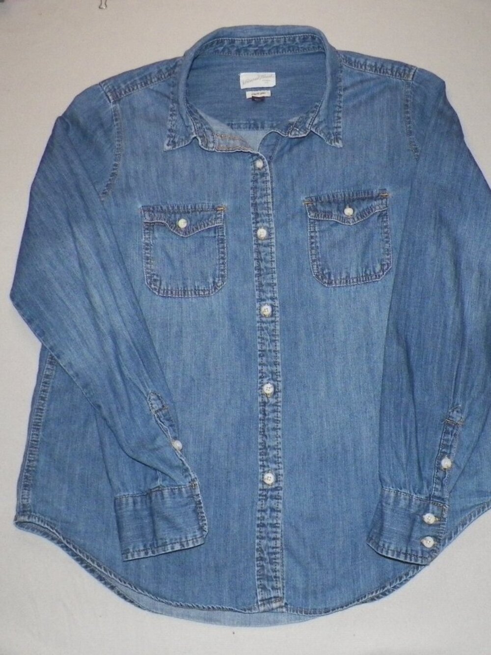 Universal Thread "Labette Shirt" Light Wash Denim Button Down Top - Size L